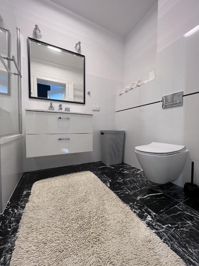 Apartament Z Tarasem Na Osiedlu Rakownica Jelenia Góra Extérieur photo